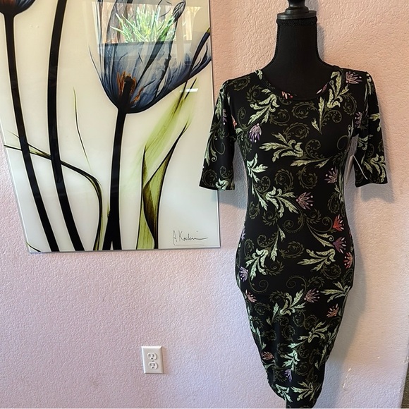 LuLaRoe Dresses & Skirts - New Dress size XS